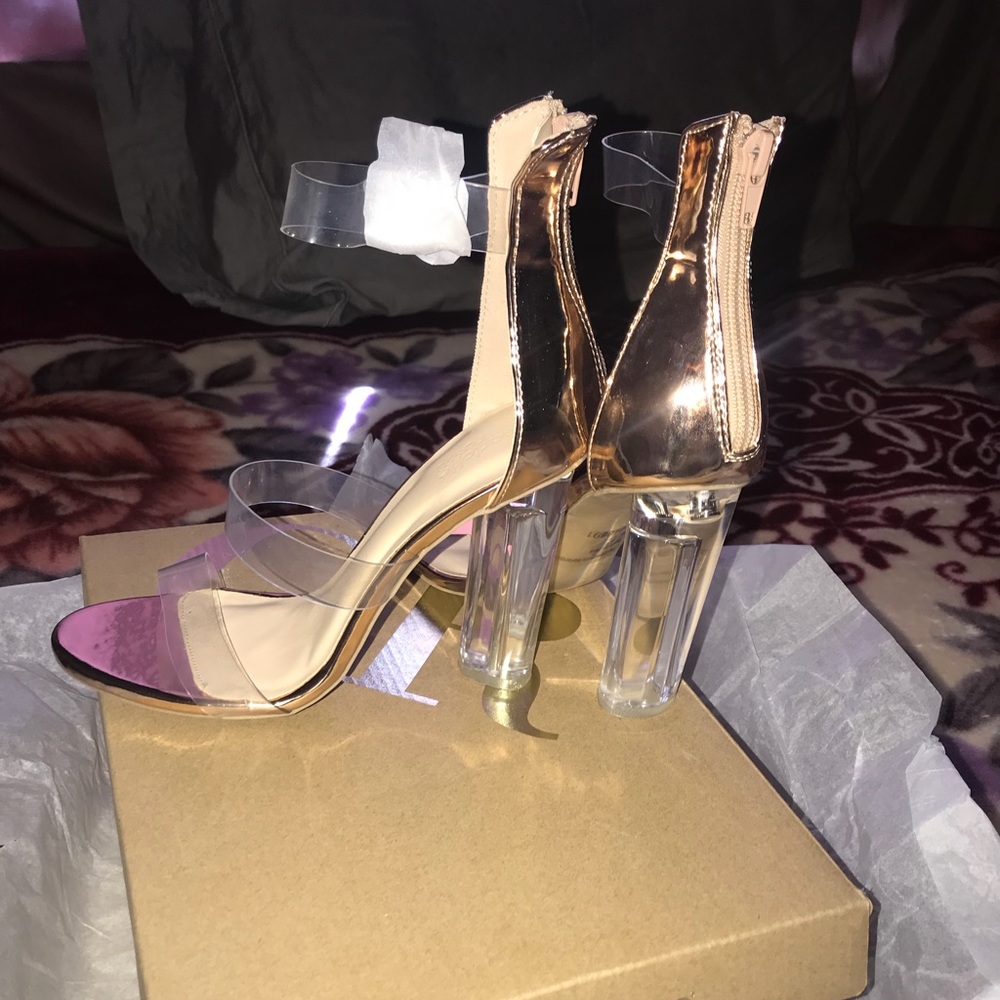 Heels - Picture 2 of 3